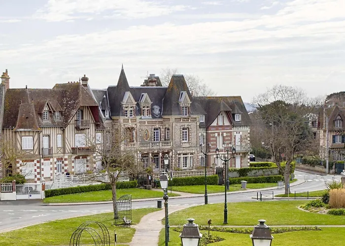 Le Grand Hotel de Cabourg - MGallery Hotel Collection