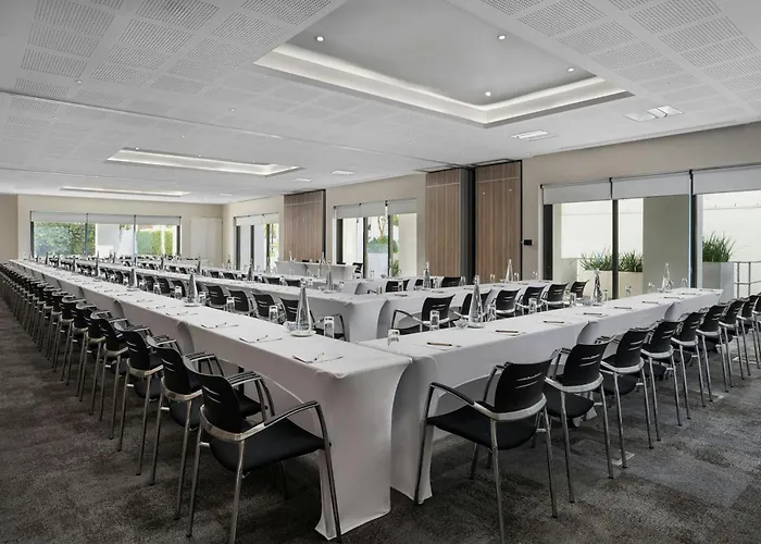 Protea Hotel By Marriott Cape Town Waterfront Breakwater Lodge