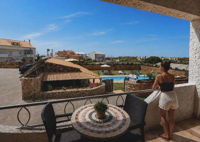 Tonel Apartamentos Turisticos