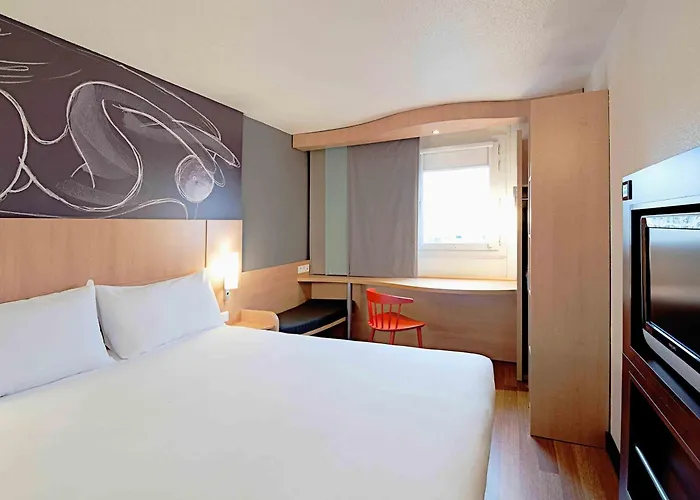 Ibis Dieppe Le Val Druel