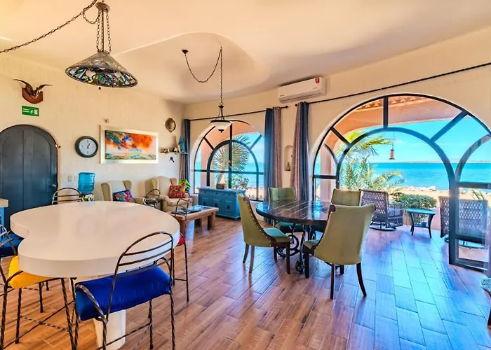 Casa Kootenay Waterfront Bnb