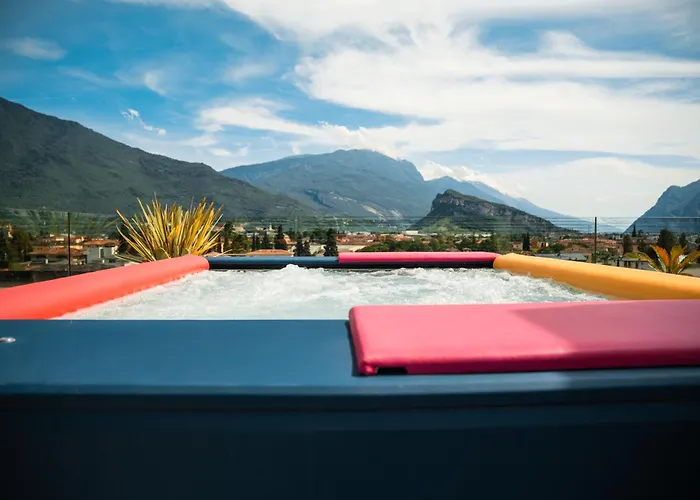 Hoody Active & Happiness Hotel