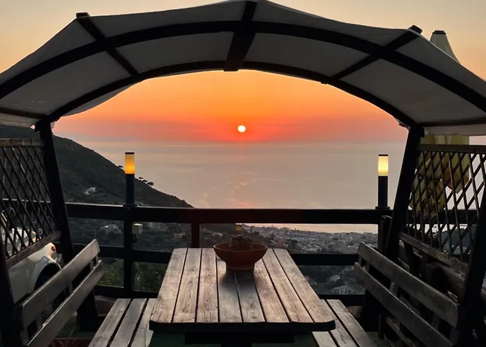 B&B Roomantic&Piscina Idromassaggio Cefalù