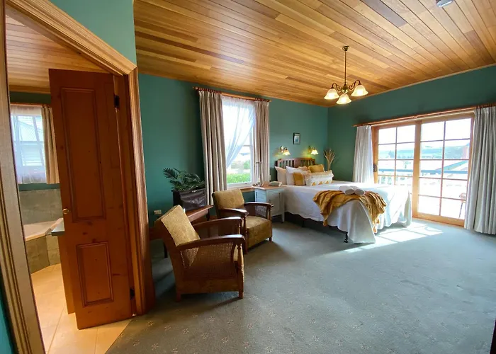 Hanlon Guest House