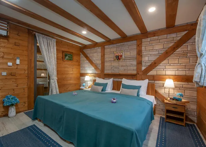 Ethno Houses Plitvice Lakes Hotel