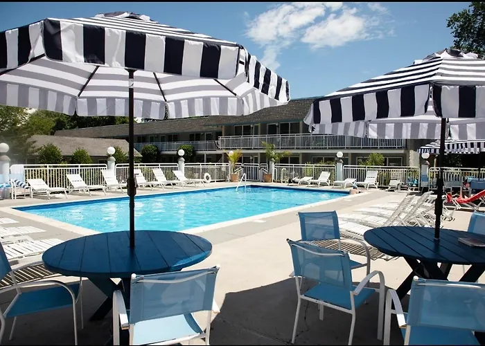 Cape Harbor Motor Inn