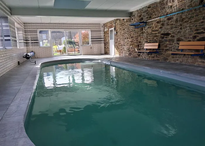 B&B Les Trois Voisins Bourseigne-Vieille