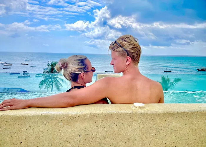 Aluna Beach Apartments