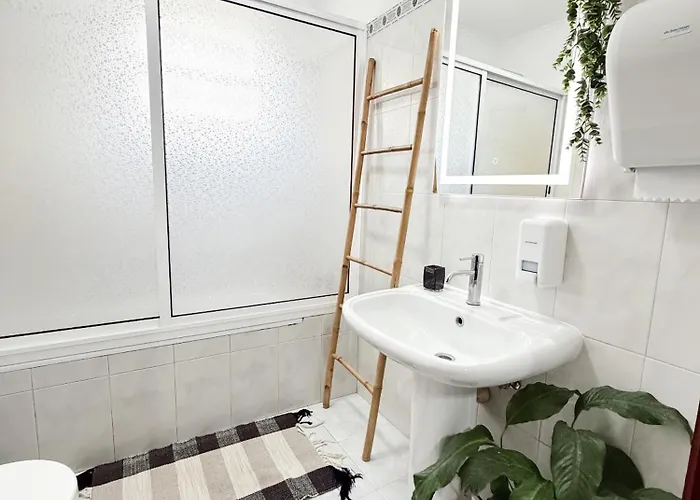 Gardens Guest House-Hostel São Vicente