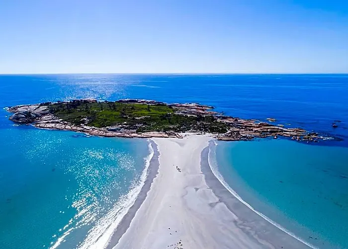 Diamond Island Resort, Restaurant & Bar And Penguin Show