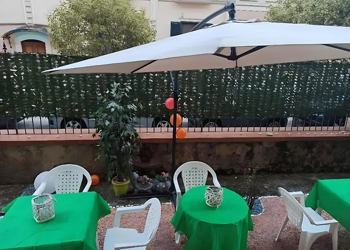 HOME Joséphine, a due passi dalla Reggia,Giardino,parcheggio,Cucina,il tuo comfort prima di tutto
