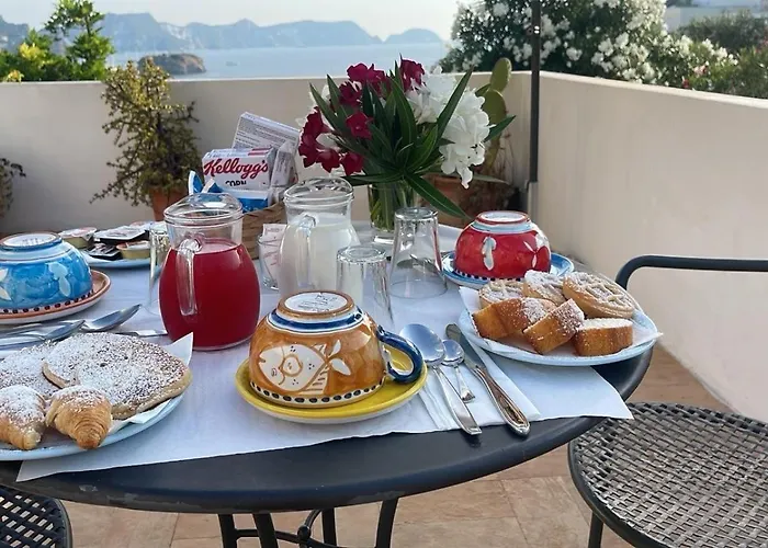 Agenzia Isotur Villa Olimpia Ponza