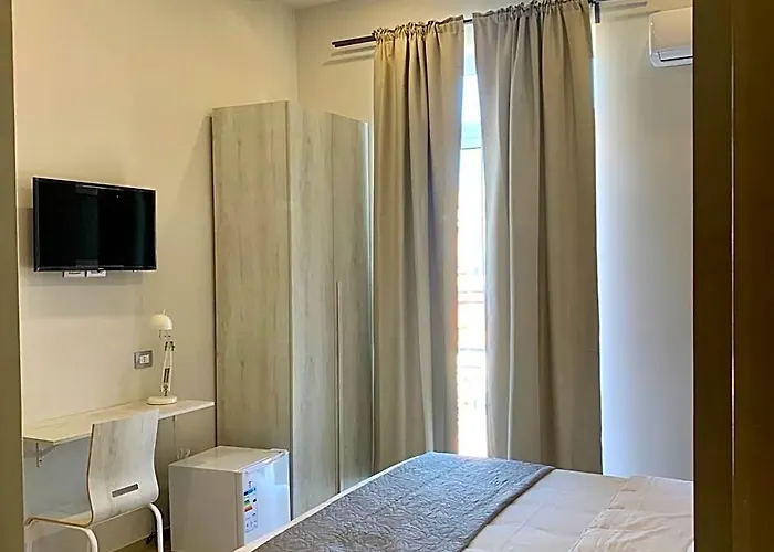 Naptown Rooms