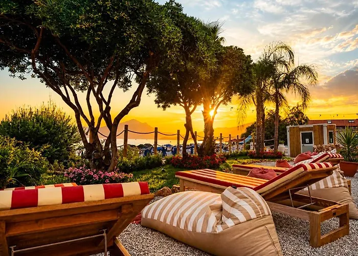 Beach Hotel Terracotta