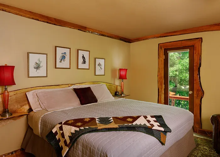 Hidden Serenity Bed And Breakfast