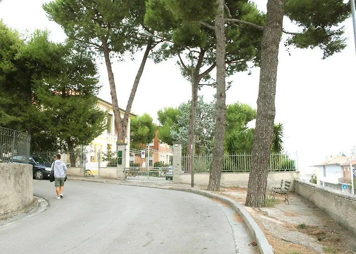 Pino Marittimo Bed and Breakfast Civitanova Marche