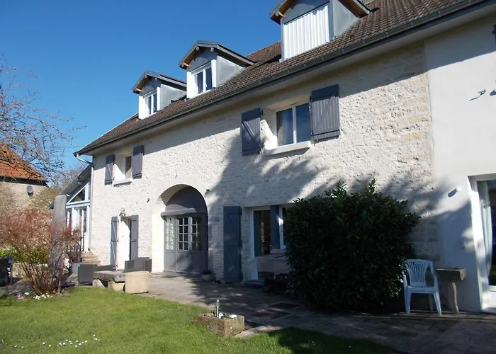 Bed and Breakfast Les Petunias à Hugier