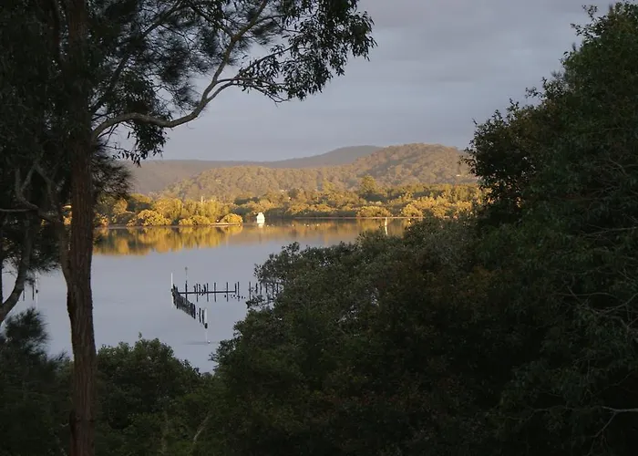 Blue Gum Cottage On Bay