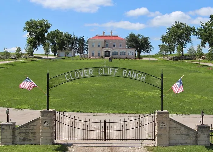 Clover Cliff Ranch Bed And Breakfast Elmdale