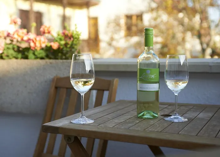 Gästehaus Weinhandl&Johnnys Pizzeria Podersdorf am See