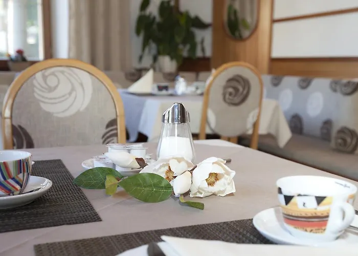 Hotel Garni Gletschertor Ötztal-Bahnhof