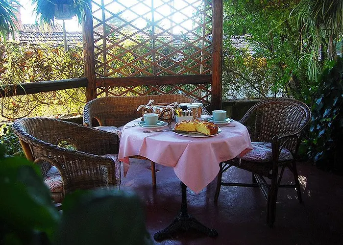 Bed and Breakfast Le Camelie Brissago-Valtravaglia