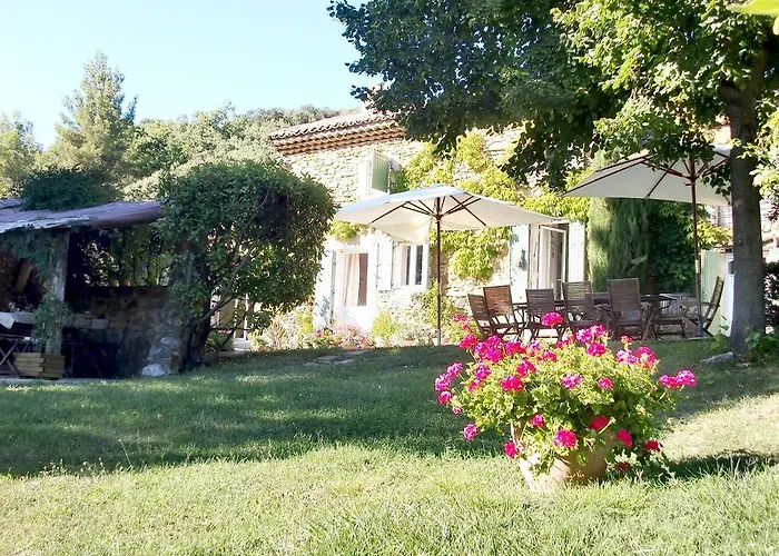 Bed and Breakfast La Pacha à Saint-Montan