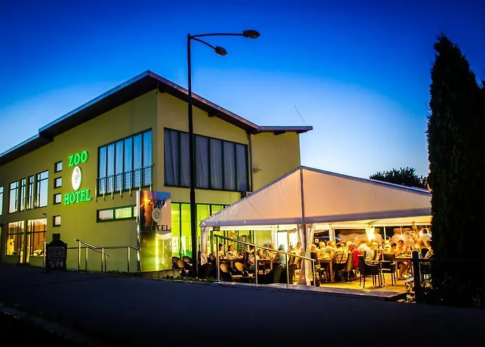 Zoo Hotel