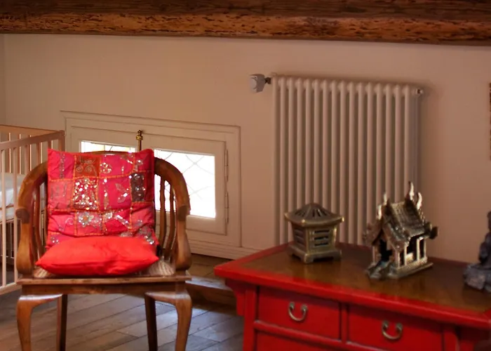 M Club De Luxe B&B