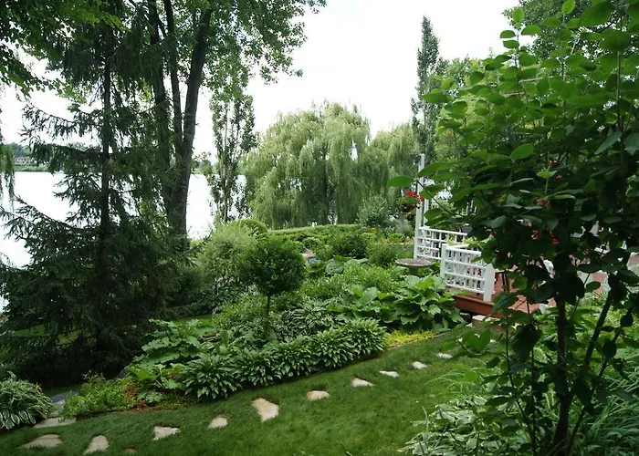 La Belle Aux Berges