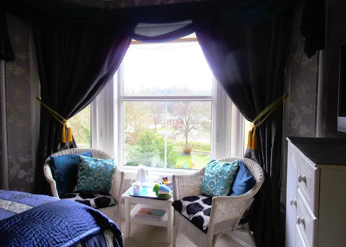 Riverside Guest House