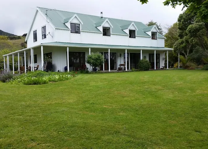 Jacaranda Lodge