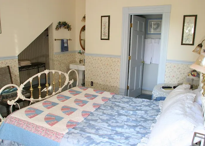 Power'S Mansion Bed & Breakfast Auburn