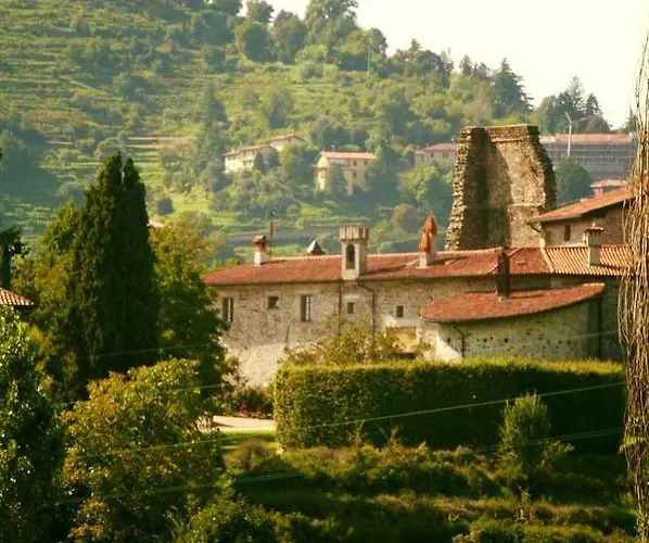 Castello di Cernusco Lombardone
