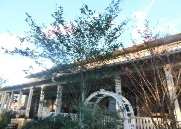 Cassadaga Hotel And Spiritual Center
