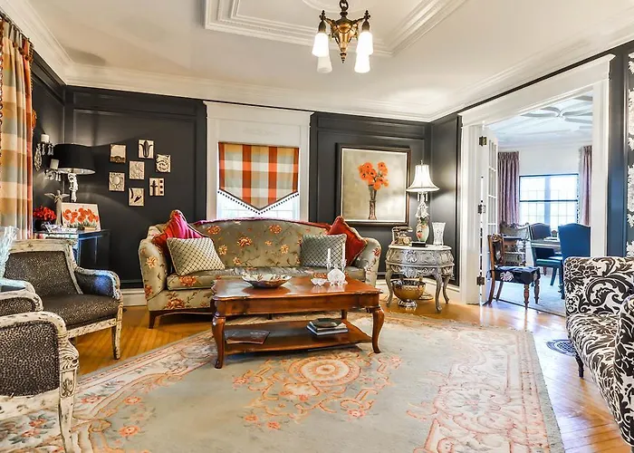 Elevate Rooms At Home B&B At Rose Manor Welland