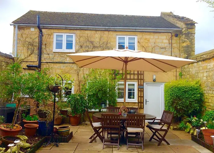 Troy House Bed & Breakfast Painswick