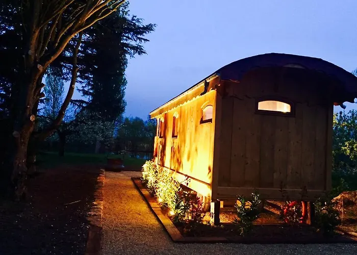 Bed and Breakfast Le Domaine De Charlyne à Saint-Andre-de-Corcy