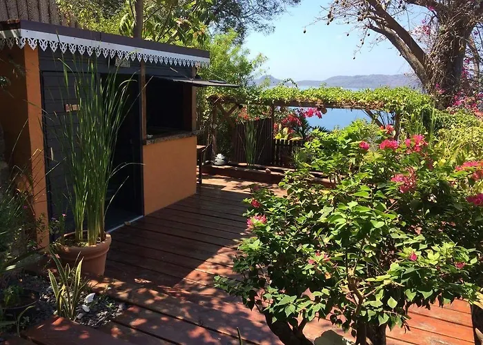 Bed and Breakfast Les Baobabs Bandrele