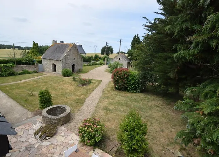 Bed and Breakfast Domaine Uraveni à Theix