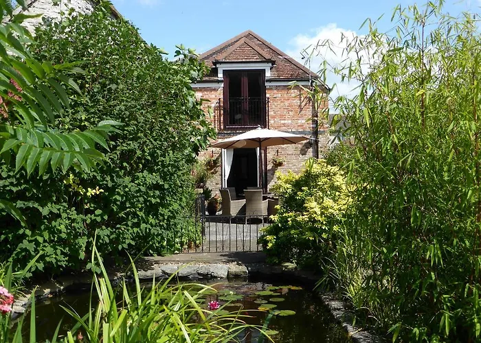 Liongate House