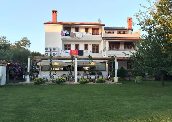 Vera Bed And Breakfast Valica