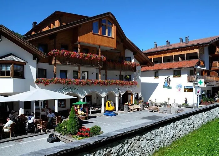 Pensione Edelweiss San Cassiano 