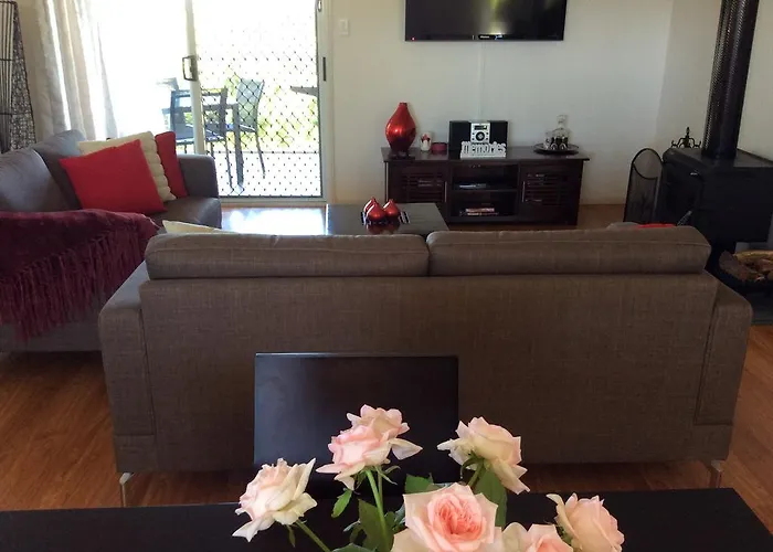 Tinaroo Sunset Retreat Bed & Breakfast Barrine
