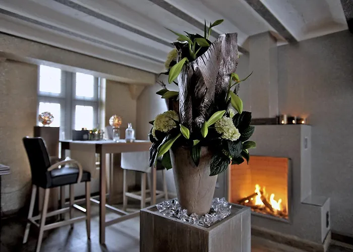 Suite&B by Hofke van Bazel