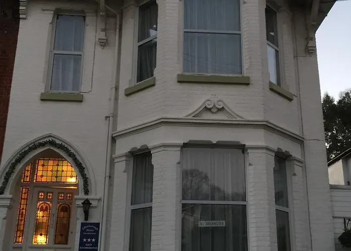 Ellenborough House Bed & Breakfast Southampton
