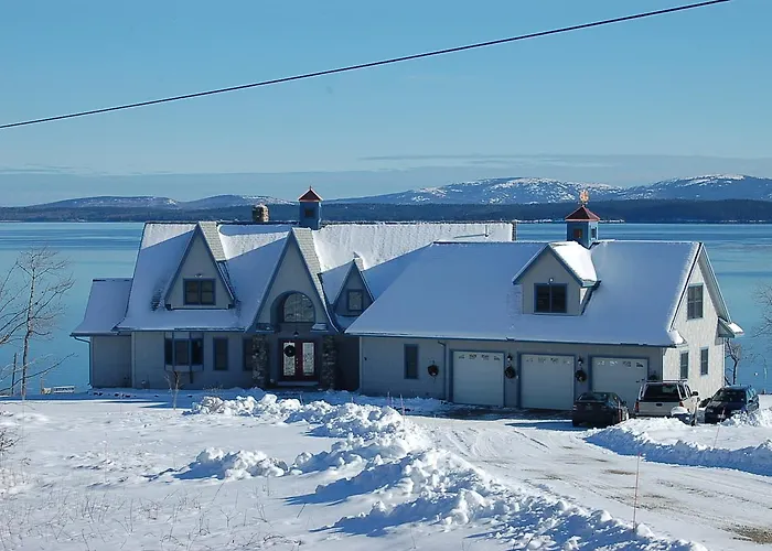 Wave Walker Bed And Breakfast Surry