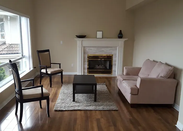 Emperial Suites Lynn Creek
