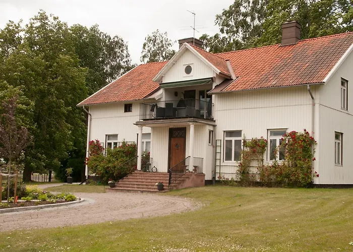 Ekeby I Bro Bed and Breakfast