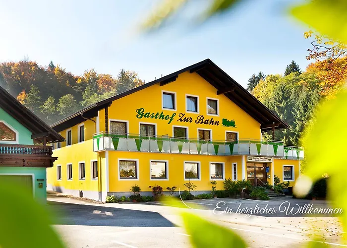 Zur Bahn